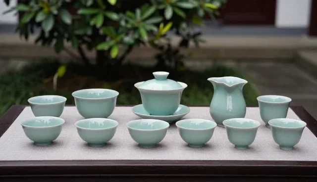 宋代青瓷茶具套装如何提升书画雅集体验，优化策展建议
